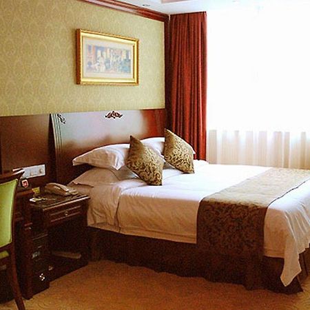 Vienna Hotel Shenzhen Train Station Branch מראה חיצוני תמונה
